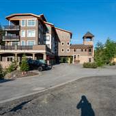 Sun Peaks Resort - Kookaburra Lodge Exteriors
