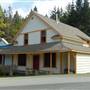 860 Hillier Rd