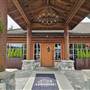 Loghouse Pub