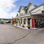 Super 8 by Wyndham Merritt