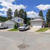 Ash Wynd with Garages