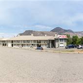 Riverland Inn and Suites along South Thompson River - Near Downtown Kamloops