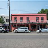 Grand Central Restaurant & Upstairs Apartments