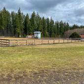 Parkside Drive Equestrian Ring