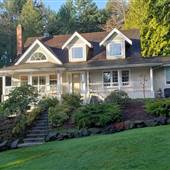 Lands End Cape Cod Farmhouse