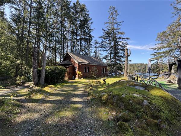Shawnigan Lake Cabins (4/16/2025 - Credits: LJ Leppard)