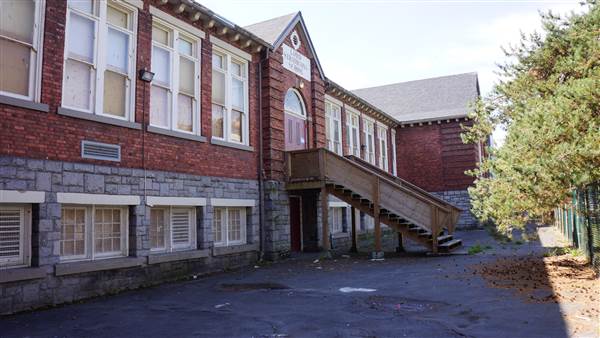 VACANT Lord Strathcona Elementary School